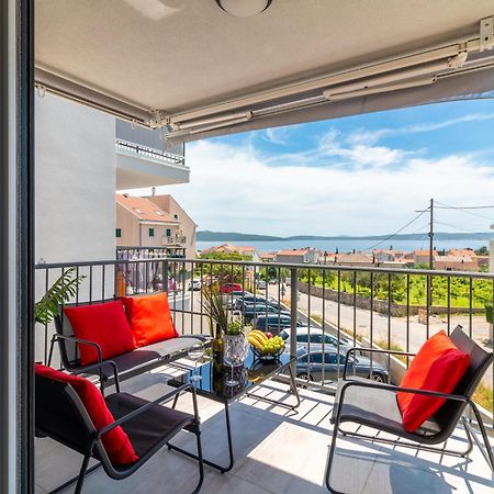 Great Sea View Apartment Kastela Bagian luar foto